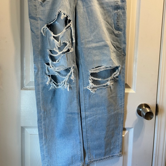 American eagle mom jeans NWT - Picture 3 of 4